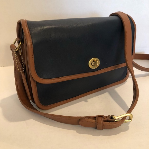 Coach Handbags - Authentic Classic Coach Spectator Compartment Bag